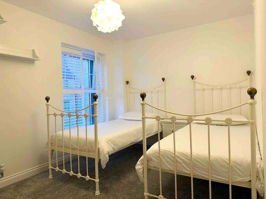 Serene Home Ideally Connected To Central London Bromley Exteriör bild