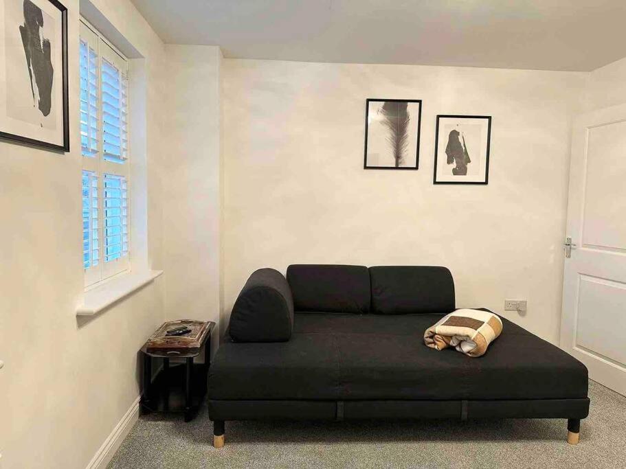 Serene Home Ideally Connected To Central London Bromley Exteriör bild