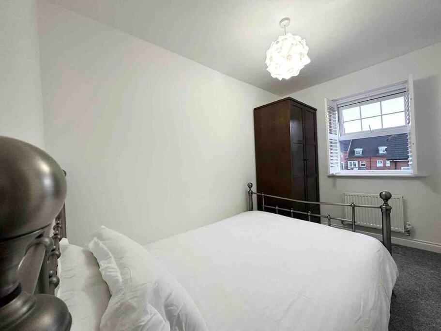 Serene Home Ideally Connected To Central London Bromley Exteriör bild