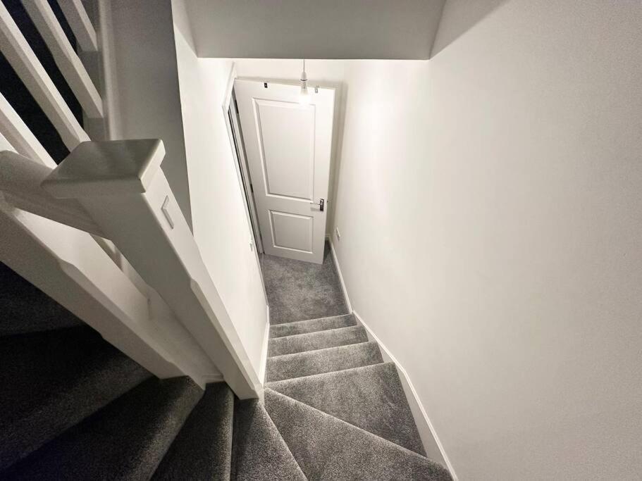 Serene Home Ideally Connected To Central London Bromley Exteriör bild